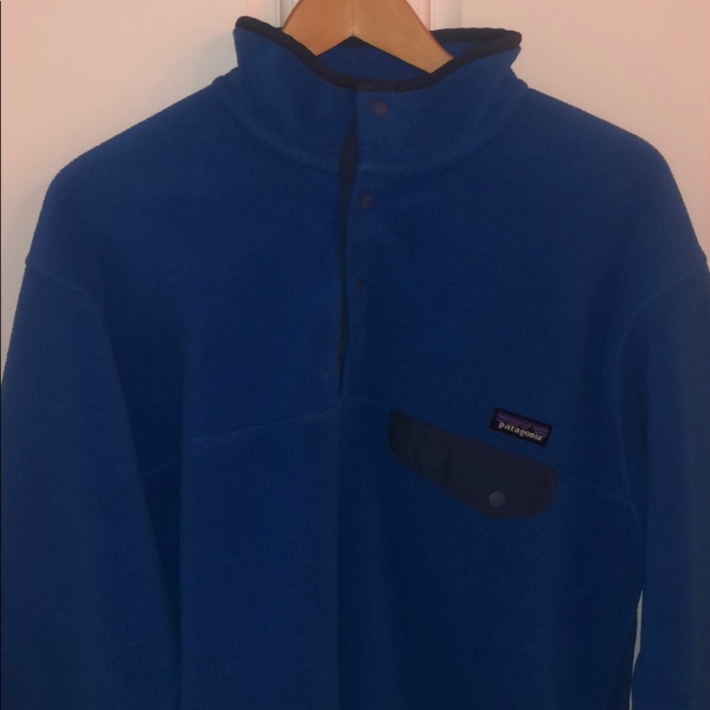 Men’s medium Patagonia synchilla pullover.